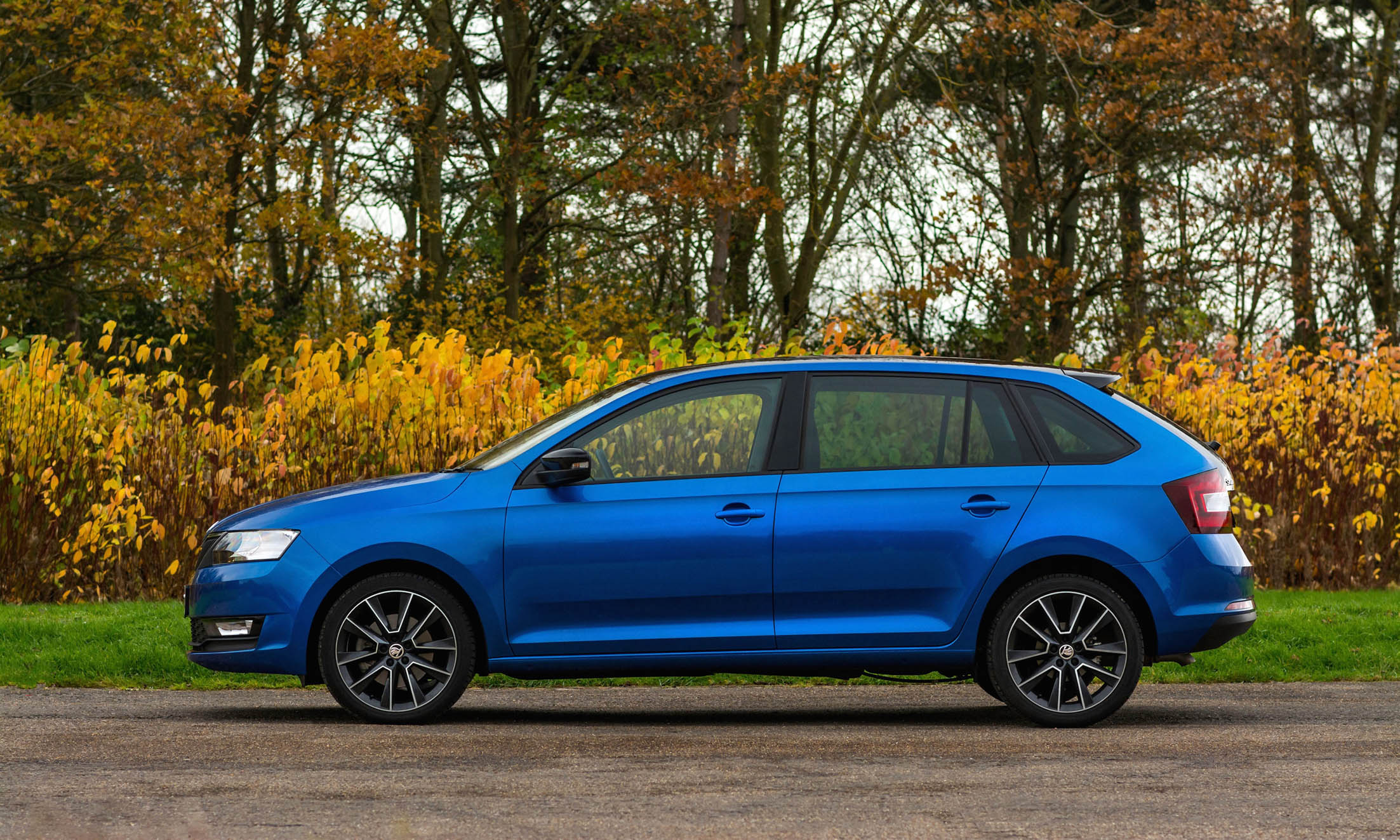 Skoda Rapid Spaceback SE Sport | Eurekar